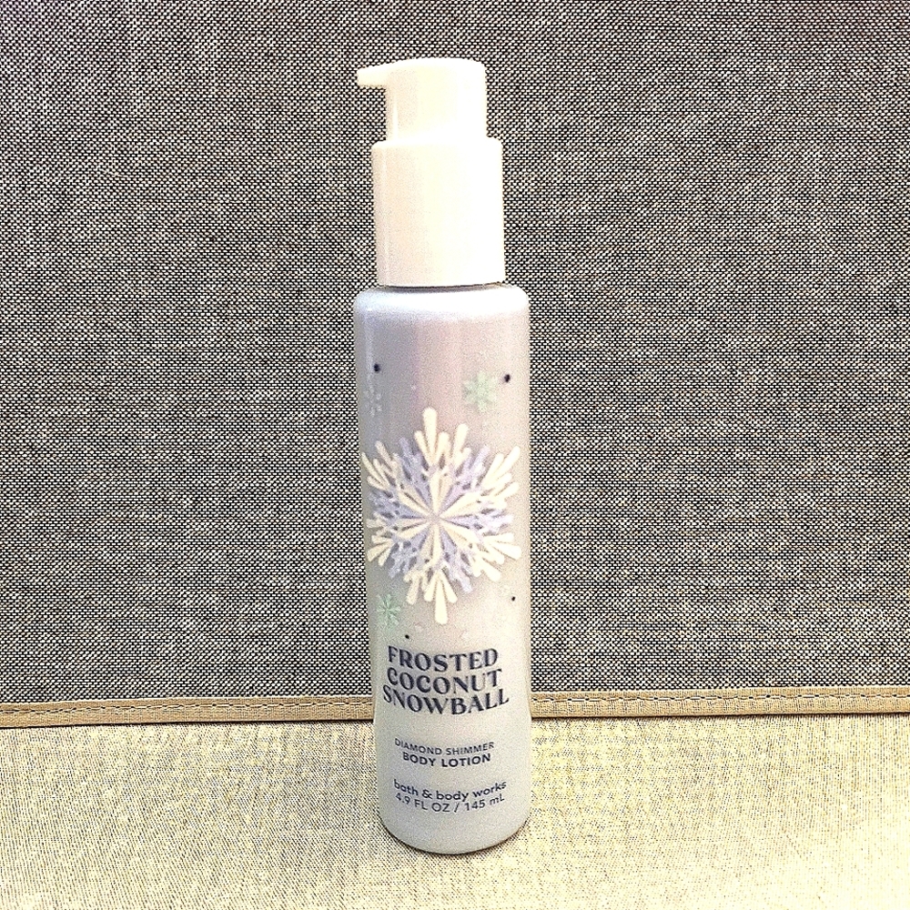 FROSTED COCONUT SNOWBALL DIAMOND SHIMMER BODY LOTION